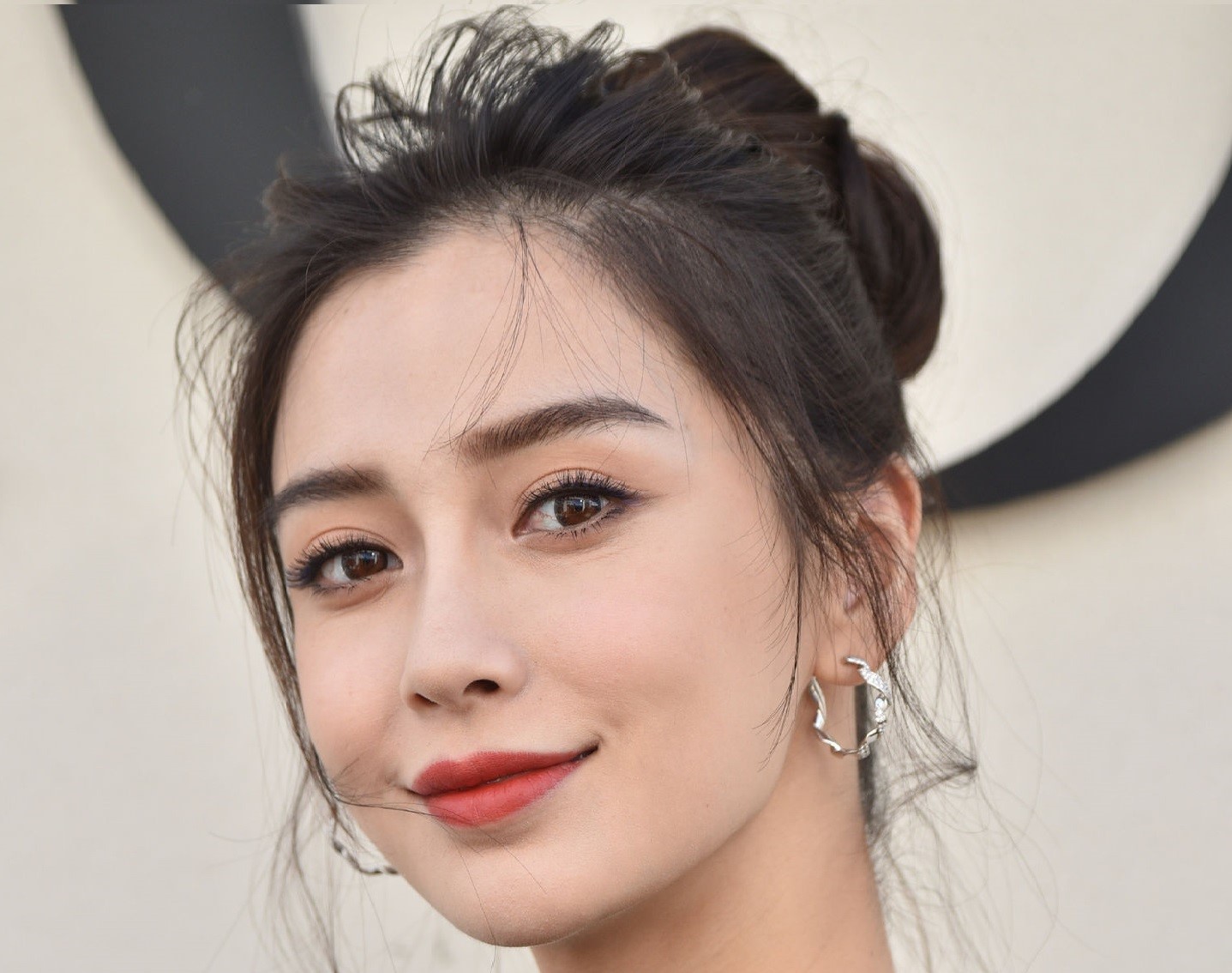 Baby称黄晓明黄先生，李菲儿评论不堪入目，综艺