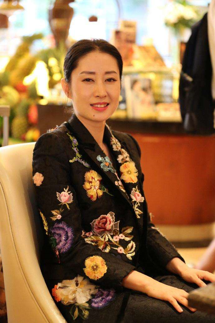 “姐圈顶流”效应已过！刘敏涛，真不适合参加综艺，该回去演戏了