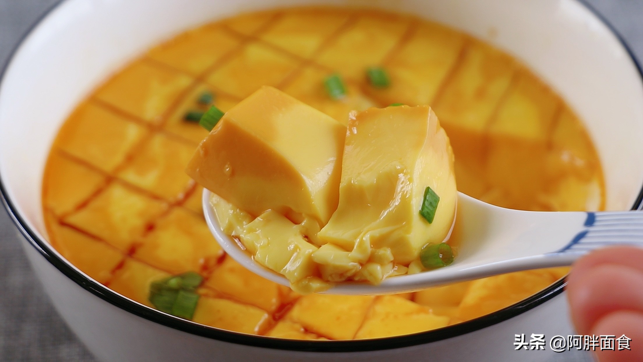 水蒸雞蛋用冷水還是熱水？ 很多人不清楚，老做法教給你，像豆腐