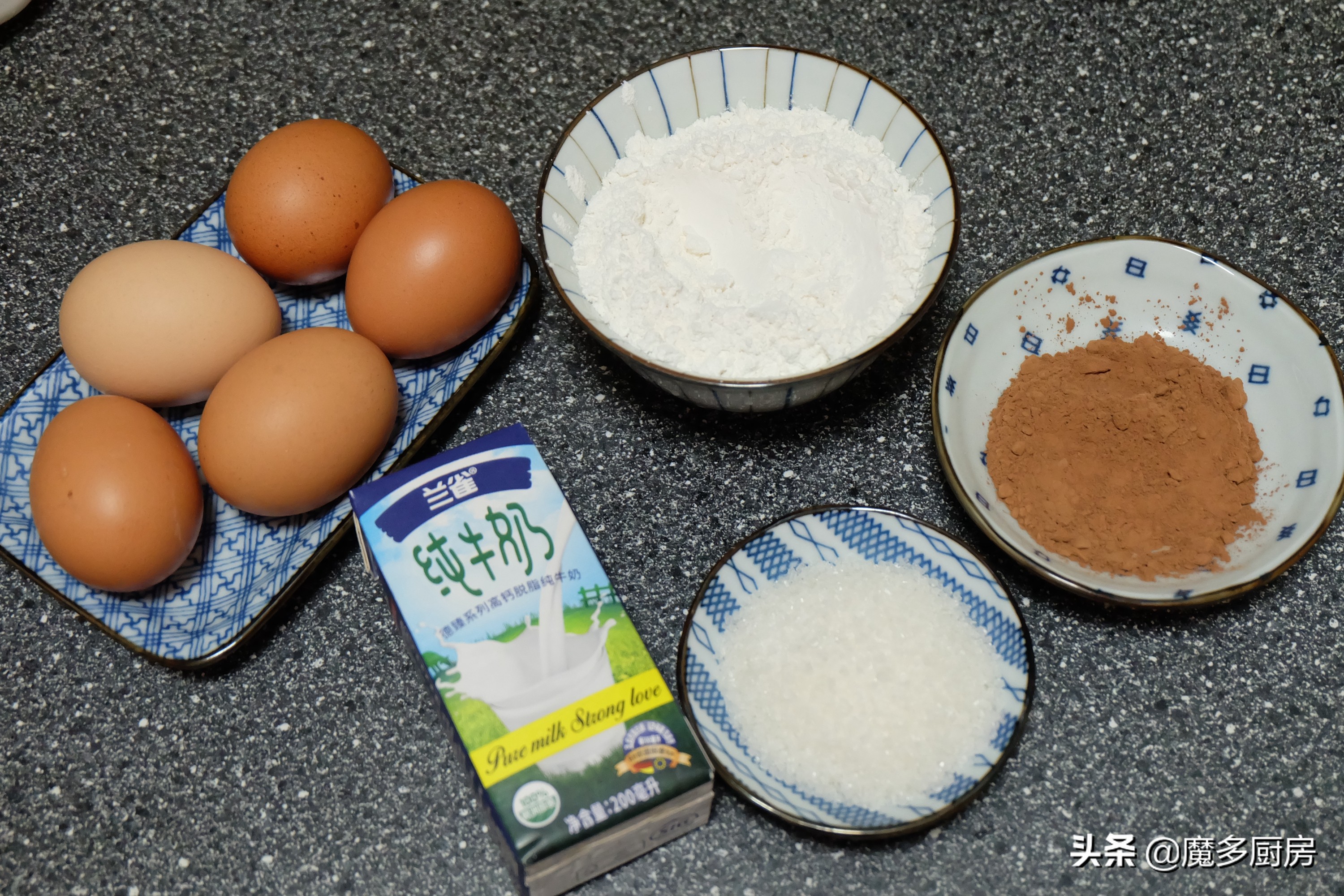 這個蛋糕做法好，無油低糖配方簡單實用，兩種顏色好看又好吃