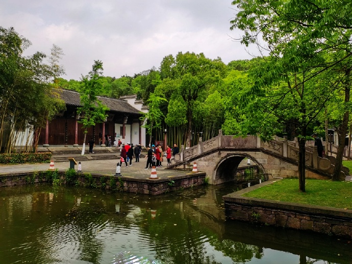 西施太有名气了，到了诸暨，就一定要去西施故里看看