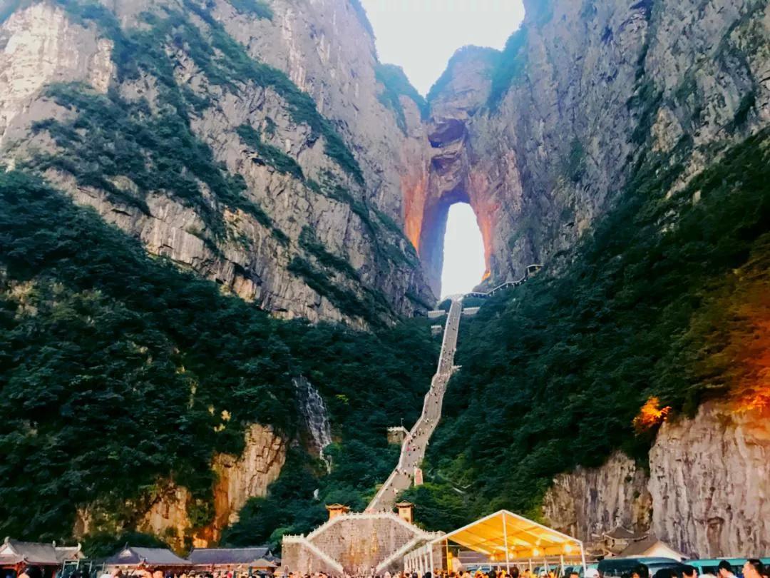 張家界旅遊 天門山 值 得收藏 收藏不迷路 追趕蜜蜂的人 Mdeditor