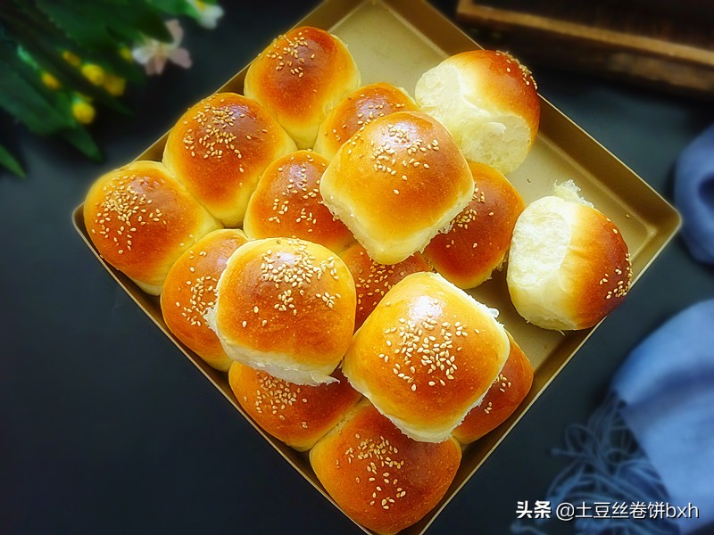 奶味十足的軟麵包，像做饅頭一樣簡單，不需要造型，越吃越愛