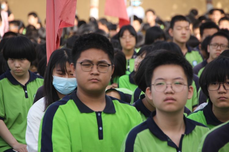 “清华馒头神”来邯郸临漳四中作励志报告，他是农民，逆袭成学霸