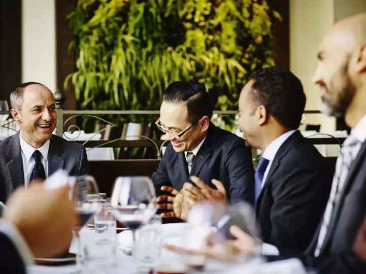 时代臻峰，敬献风云人生