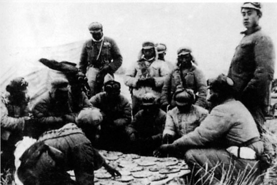 1950年，32岁红军师长被土匪杀害，朱老总大怒：派坦克追杀凶手