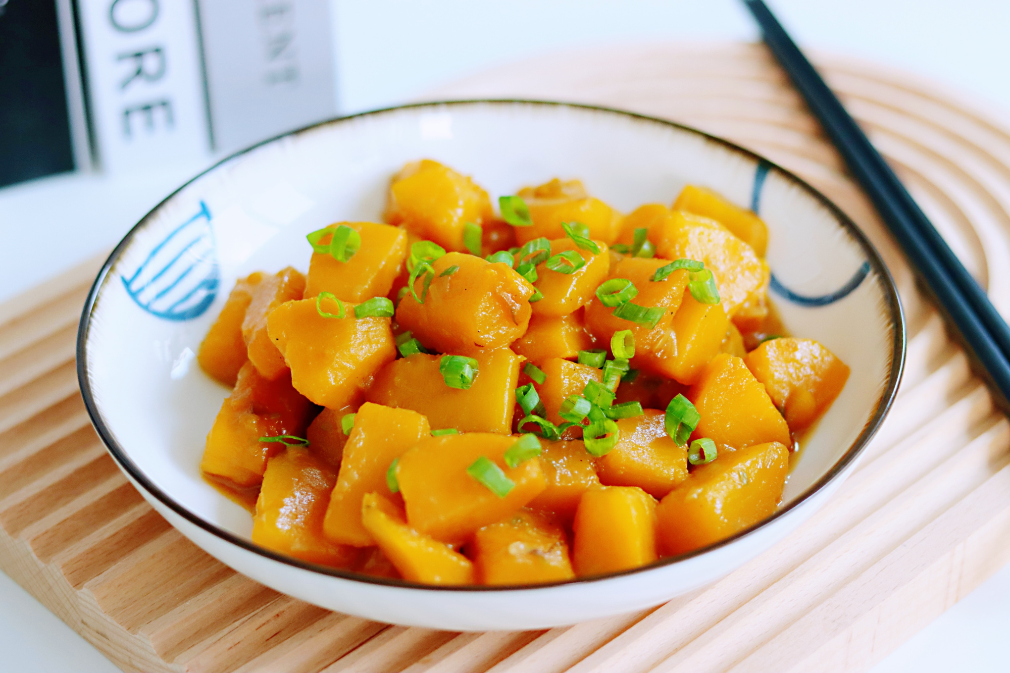 天热要多吃它，维C含量极高且富含锌，营养美味，常吃顺利过夏天