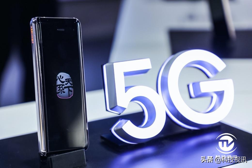 以5G提升想像 三星电子携手并肩中国电信网公布心系天下三星W20 5G
