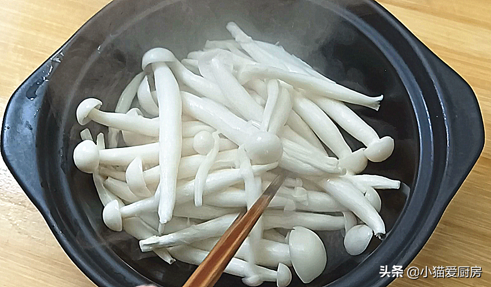 图片[8]-【海鲜菇豆腐砂锅煲】做法步骤图 鲜美入味超好吃 孩子喜欢-起舞食谱网