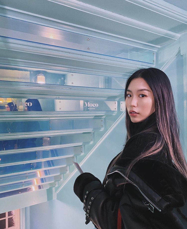 高以翔女友公开高高抱婴照表达思念，画面温馨