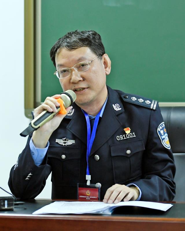 江西警察学院张旭图片