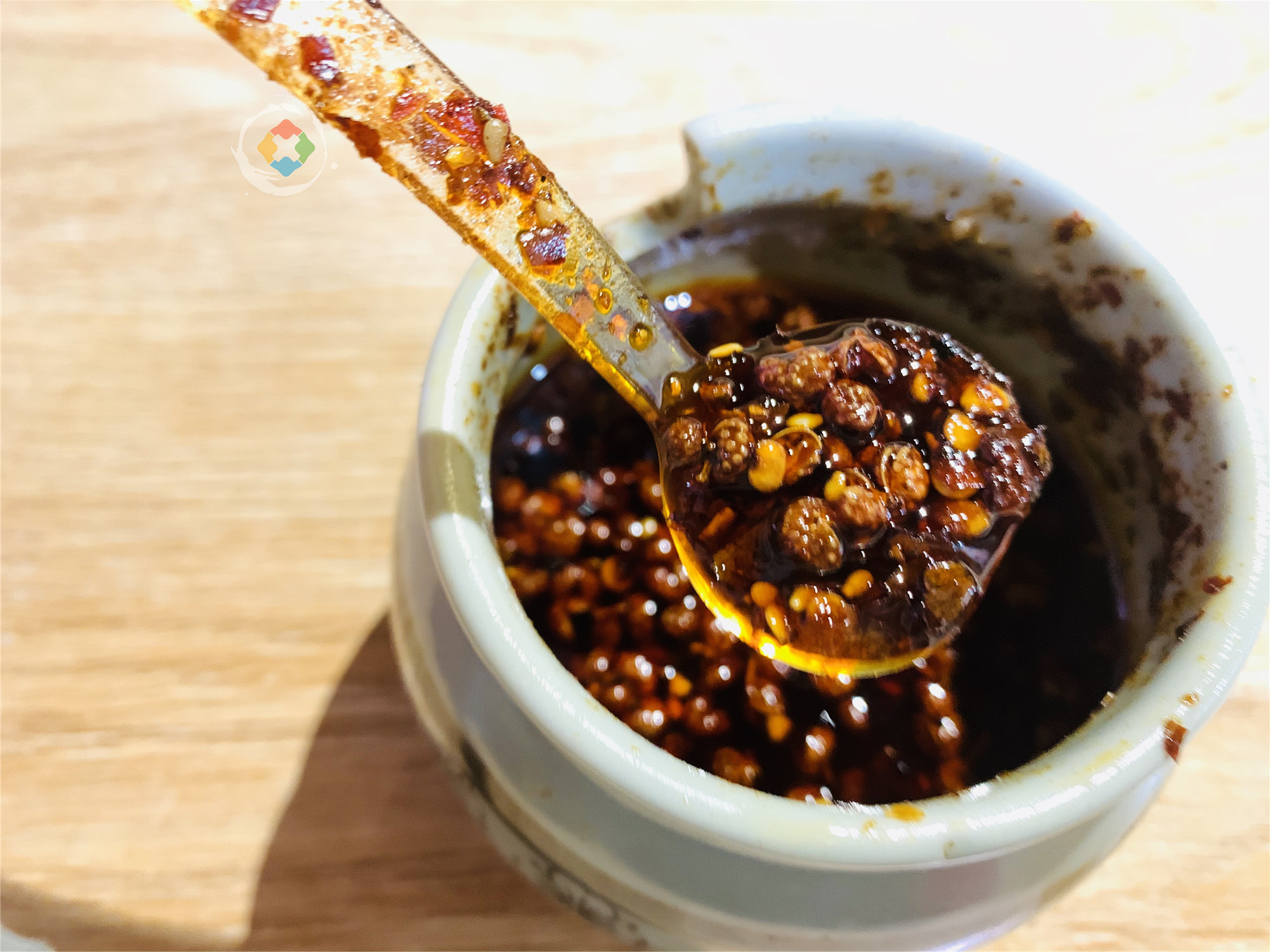 重庆人离不开的味道：新鲜青花椒，淋上一锅热油，“麻”就诞生了