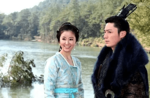 5位“裝嫩”失敗的女星，劉濤周迅勉強接受，63歲演10多歲過分了