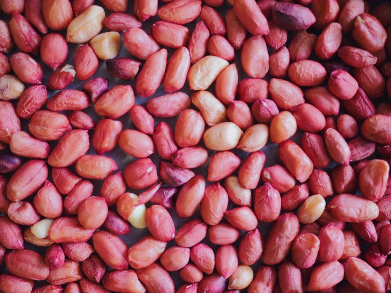 想吃花生酱不用买，5块钱自制一大瓶，纯正无添加，还能做曲奇