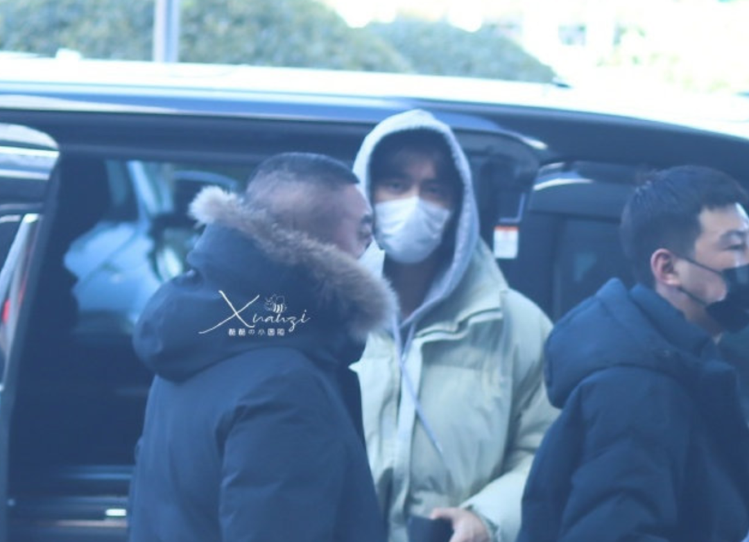 Spring late couplet discharges 10 top shedding to gather together, wang Yibo grows blain man not to lose star really, the desolate that become dragon shows a body