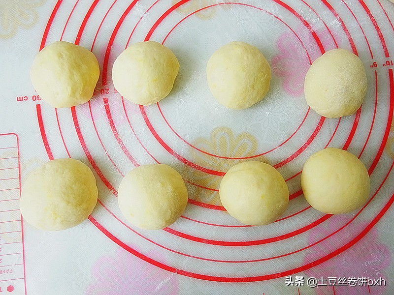 這是孩子最喜歡的早點，半小時完成，暄鬆柔軟，每次至少吃5個