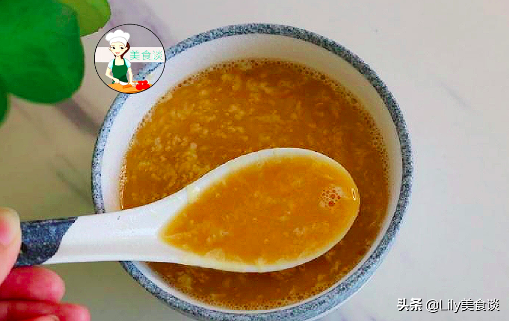 80歲老奶奶，教我這樣吃雞蛋，不煮不蒸，每天一碗，營養又好喝