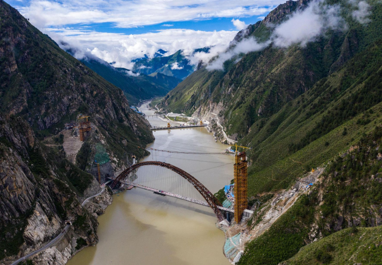 中国将要开发下游水电，印度担忧被"卡脖子"，也要在藏南建大坝