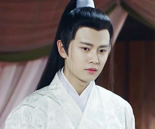 任嘉伦：从2万粉丝到接近2千万，靠着作品打了漂亮仗