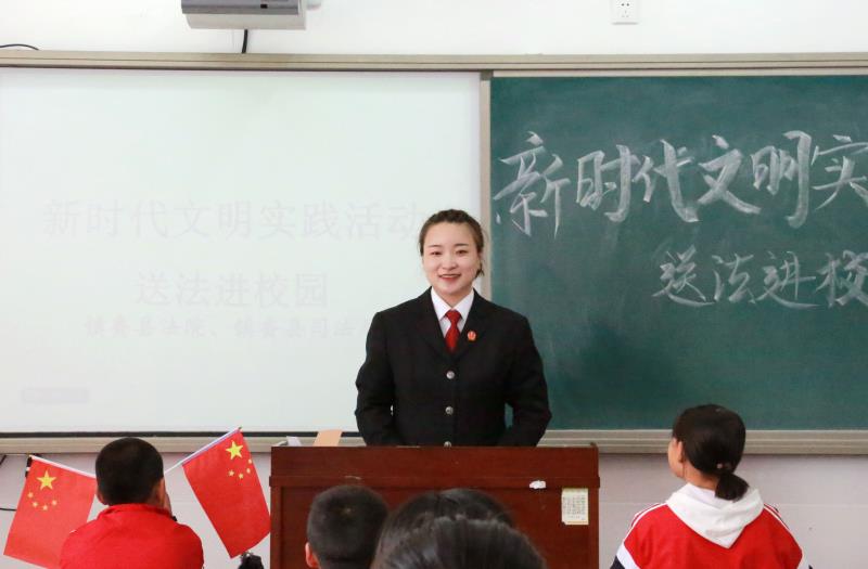 联合普法进校园，法制宣传助成长