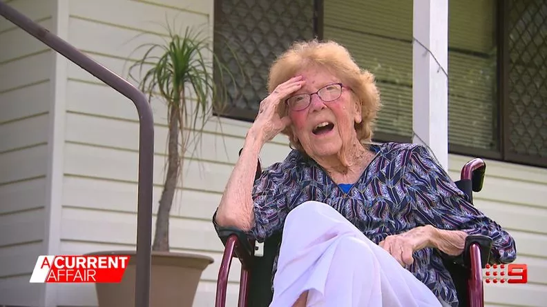 国外也啃老！澳洲91岁痴呆老人为了女儿欠巨债几乎要流离失所