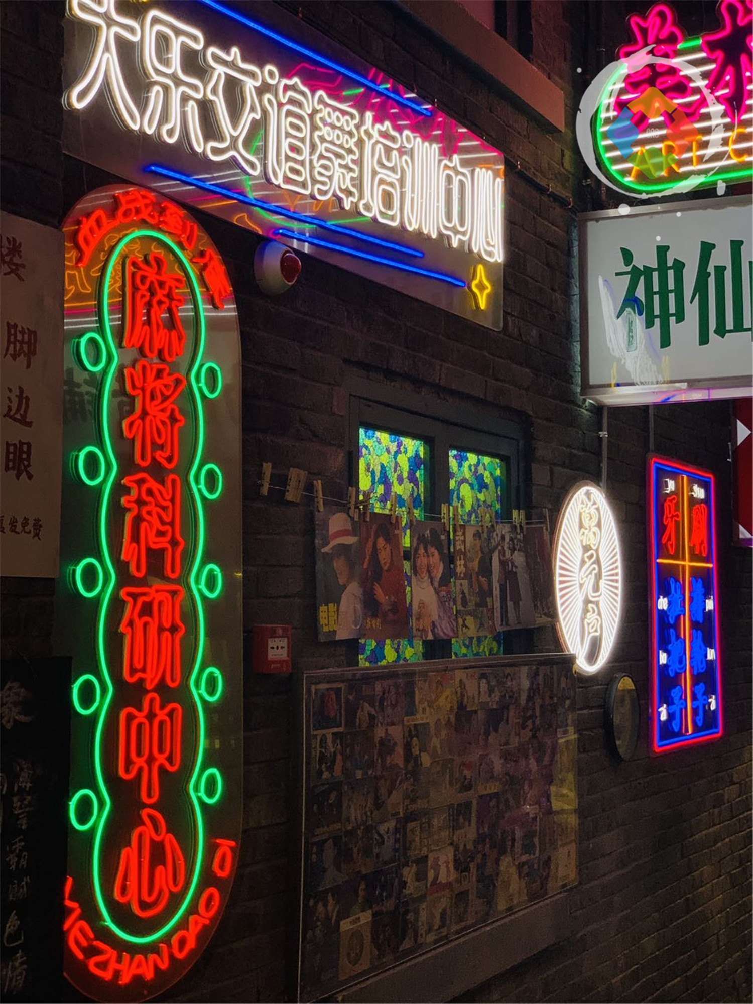 洪崖洞收费区域开放，29元回到80年代的重庆，你会去打卡吗？