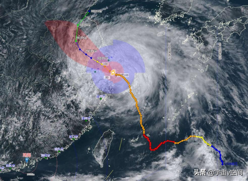 十级风圈内的上海中心大厦，台风中摇摆超1.4米，能抗住烟花吗？