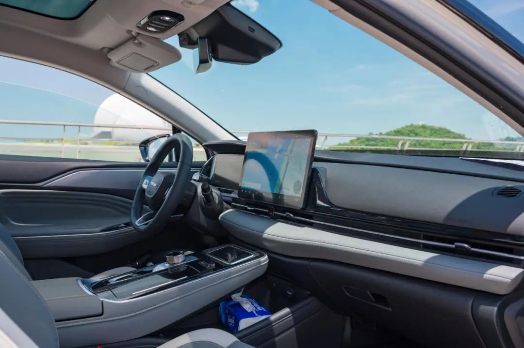 变化巨大，开着AION S Plus不会再被当网约车司机