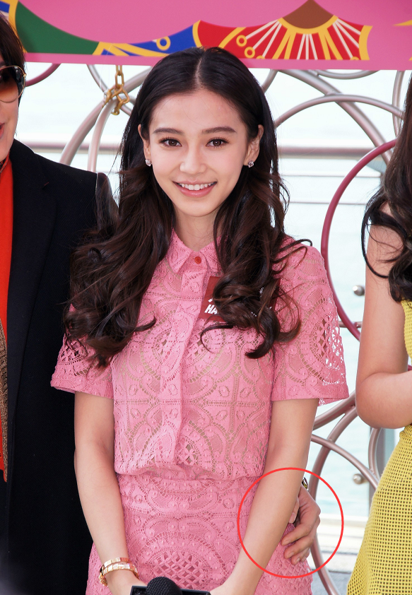 为什么吴京劝女孩子不要进娱乐圈？看到baby腰间