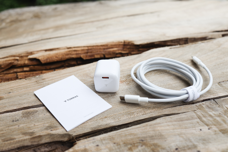 图拉斯“小冰块”20w快充体验：苹果PD快充最新风向标