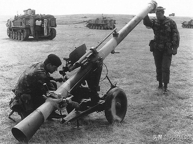 British 120mm recoilless gun, an anti-tank weapon to replace the 17 ...