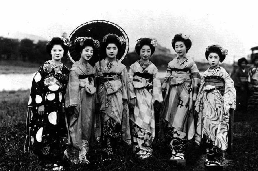 during-world-war-ii-how-did-japanese-women-do-in-order-to-inspire