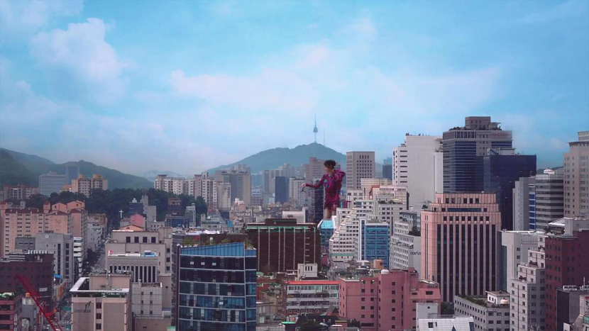 《虽然是神经病但没关系》，如何以“反套路”