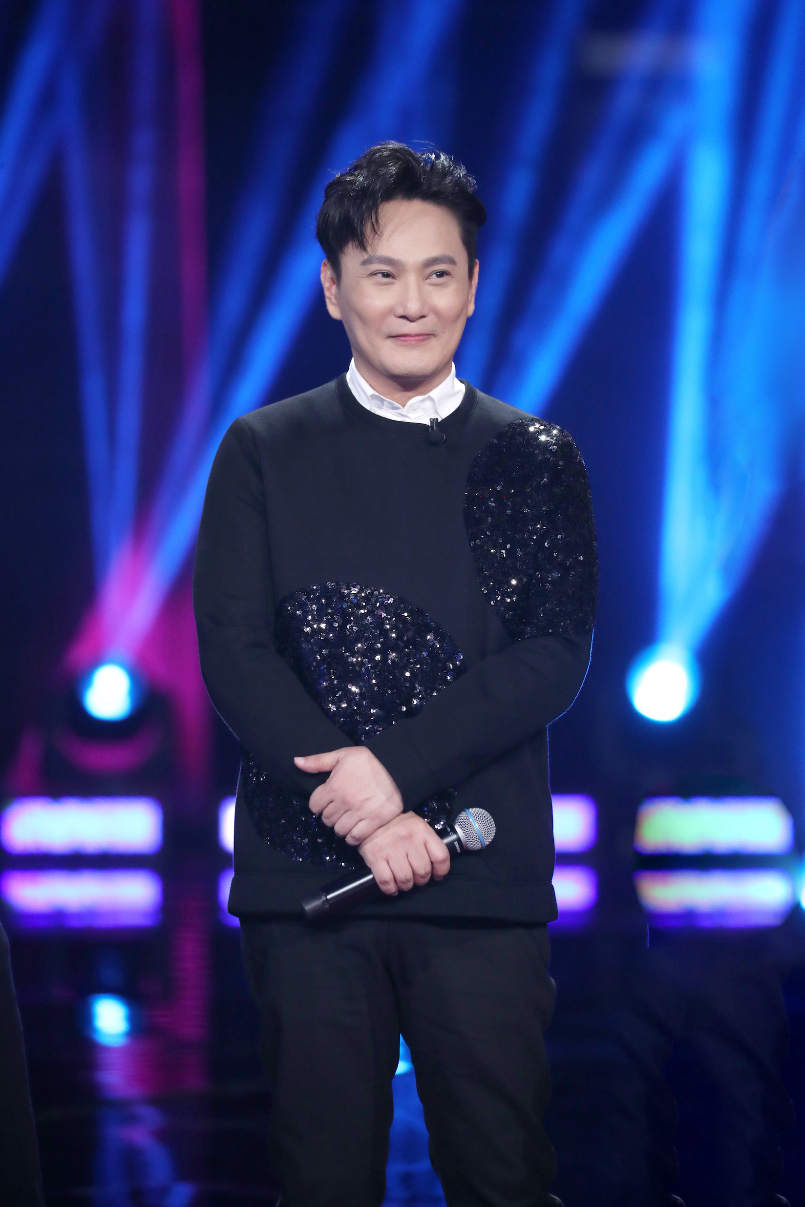 至今未婚的10位港台大龄男星，各有各的苦衷，最大66岁，最小39岁