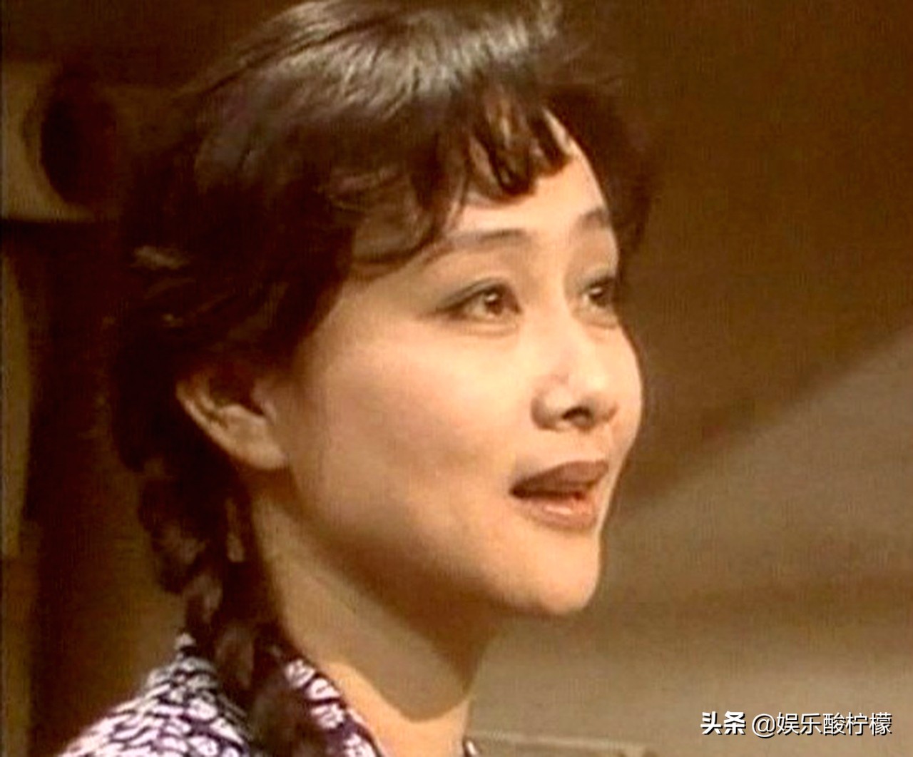 从万人恨姐姐，到惹人疼囧妈，40岁才成名的黄梅莹，征服了徐峥