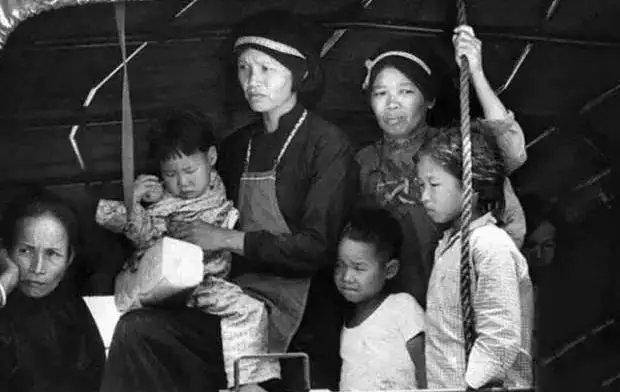 �����й���һ��ԭ�ӵ���ըʱ��̨����զ��ģ�