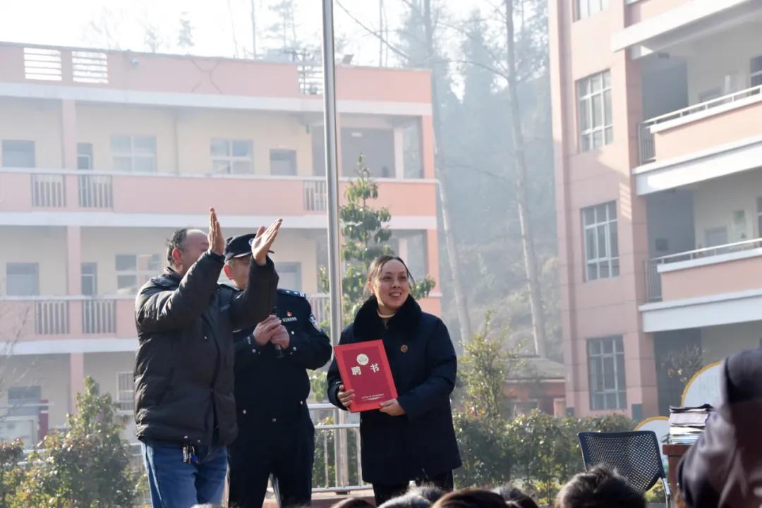 宣威检察官寒假前的叮嘱：一起学习法律吧！