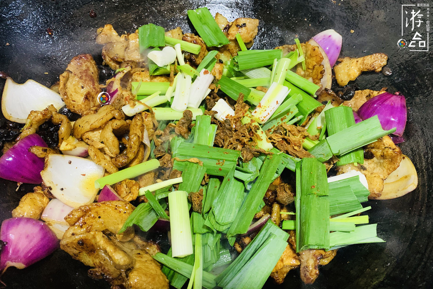 回锅肉该怎么做？外地游客不要辣椒，与厨师发生争执，还报了警