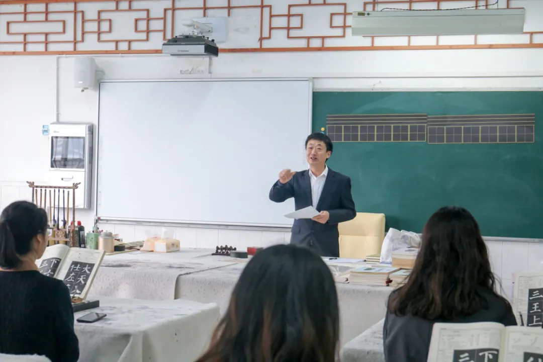 天府新区华阳实验小学小品堂书法工作坊第二批学员开班仪式