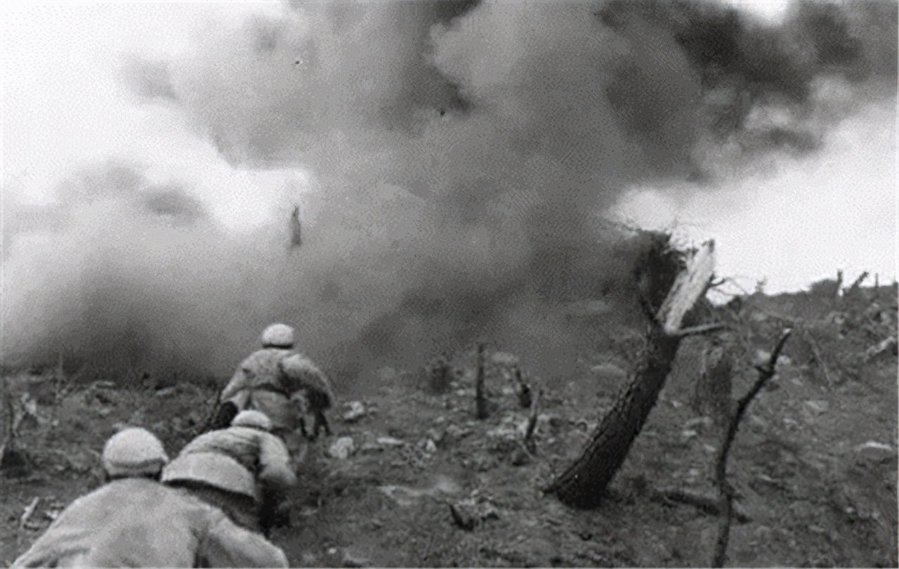 1951年朝鮮戰(zhàn)場：彭德懷險遭警衛(wèi)槍擊