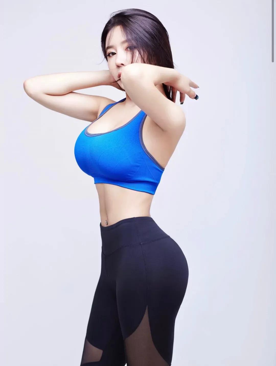 cute outfits with nike leggings