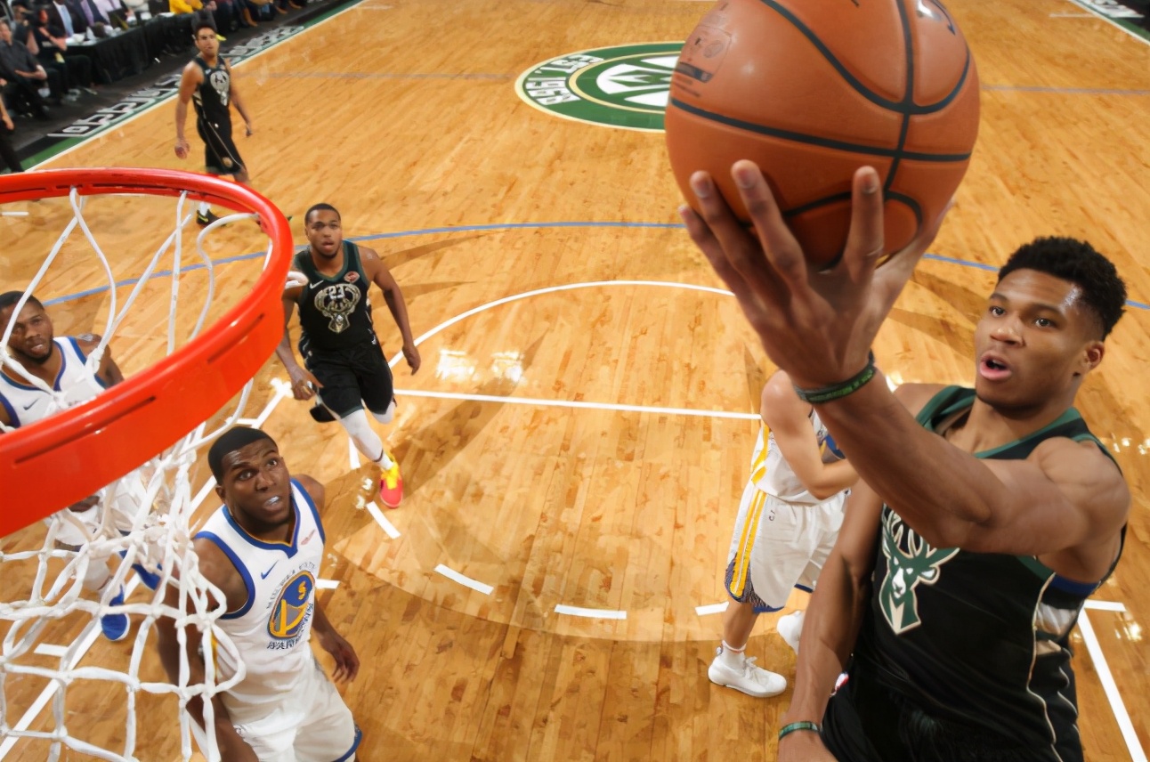 字母哥談續約：如果公鹿做出正確決定，我就沒問題，否則拭目以待！-黑特籃球-NBA新聞影音圖片分享社區