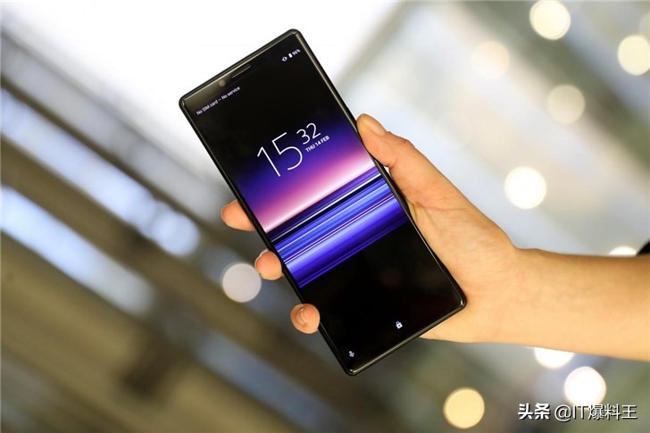 并不是索500克，只是索50厘米？sony带鱼屏新手机Xperia 1入门