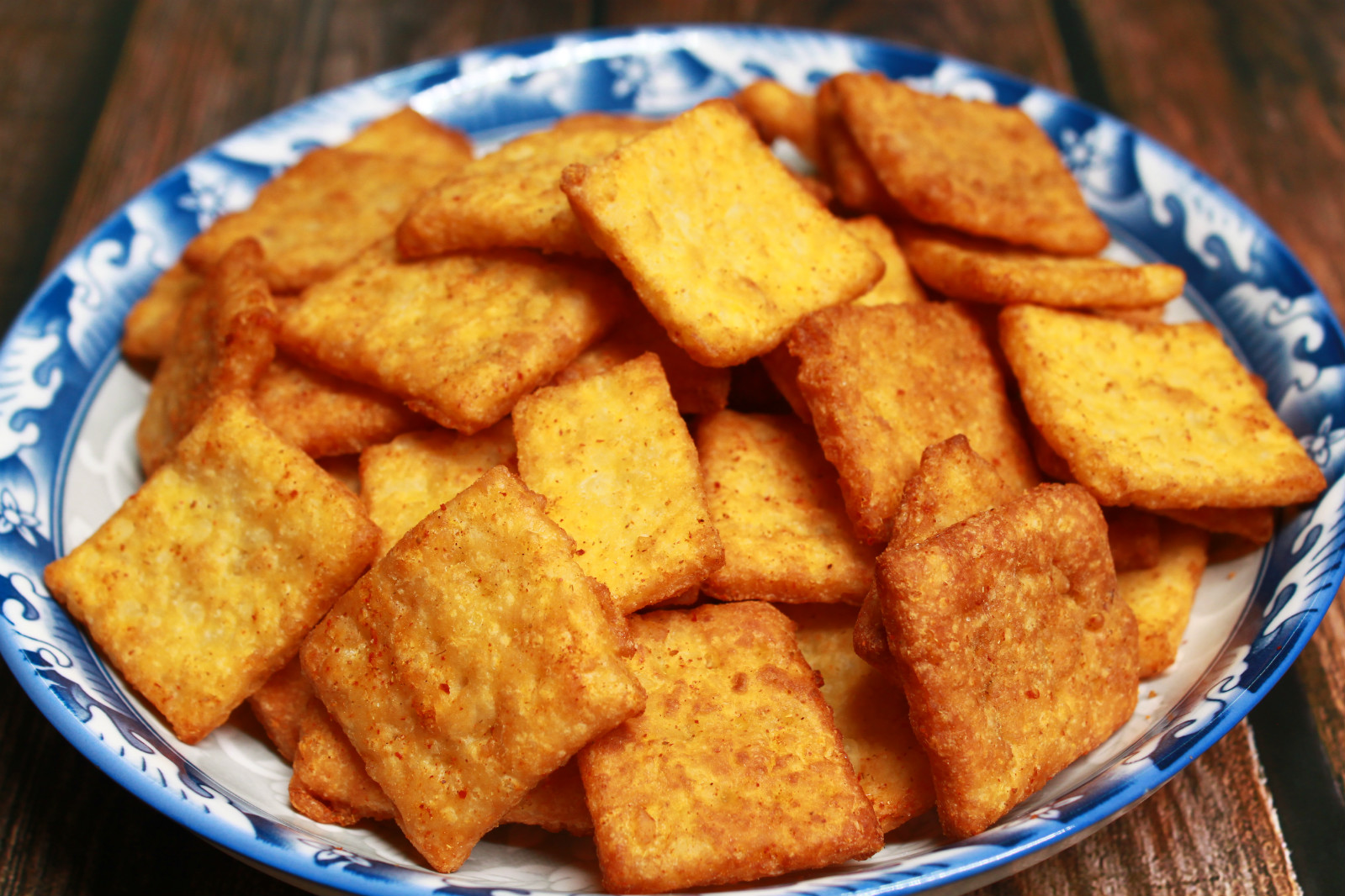 Lazy Rice Crust, crispy and delicious, rich in aroma, easy to get a bowl of leftover rice, too delicious