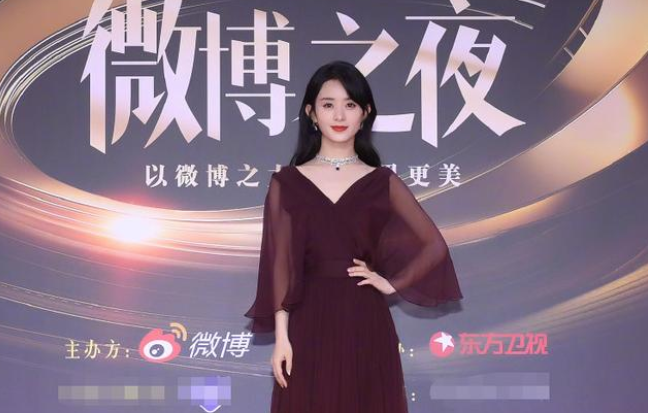 明星为美“丑态”百出，鞠婧祎成“小丑”，张萌把自己整进医院