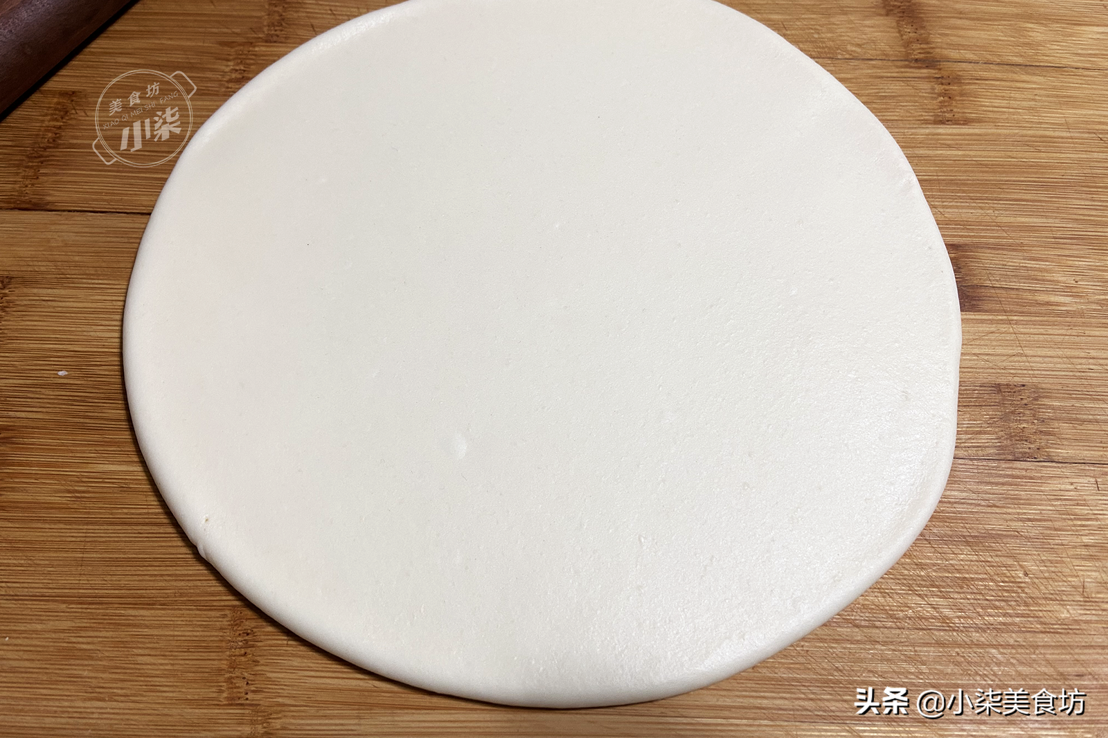 外面賣的披薩太貴了，教你在家做，成本不到10元，比賣的還好吃