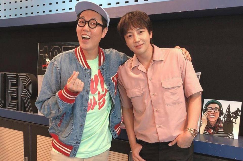 张根硕退伍后首露面，脸上沟壑纵横法令纹严重