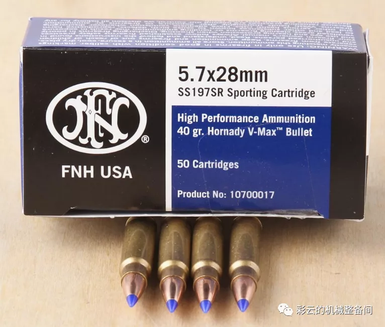 说到PDW你首先想到的就是它——比利时P90单兵自卫武器