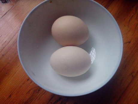 图片[2]-蒸鸡蛋羹时 别只会加温水 掌握3个技巧 鸡蛋羹嫩滑细腻如布丁-起舞食谱网