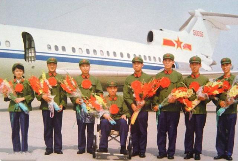 1982年，中国劫机第一案：飞行员与持枪歹徒生死对决33分钟